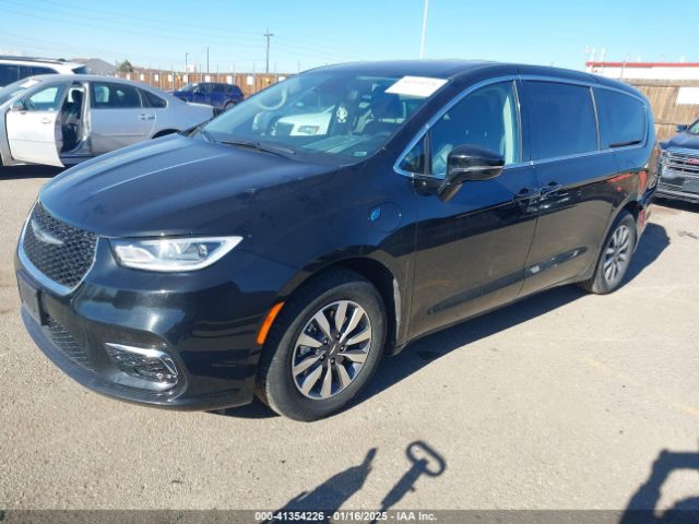 2C4RC1S79RR134586 Chrysler Pacifica Hybrid Select