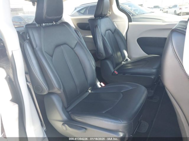 2C4RC1S79RR134586 Chrysler Pacifica Hybrid Select