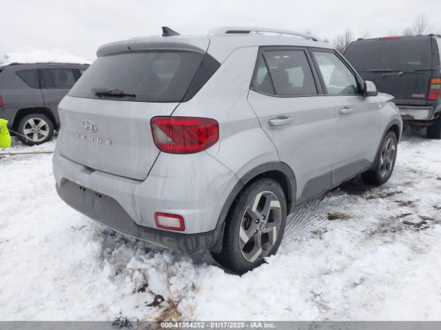 2022 HYUNDAI VENUE KMHRC8A31NU206543 Photo 3