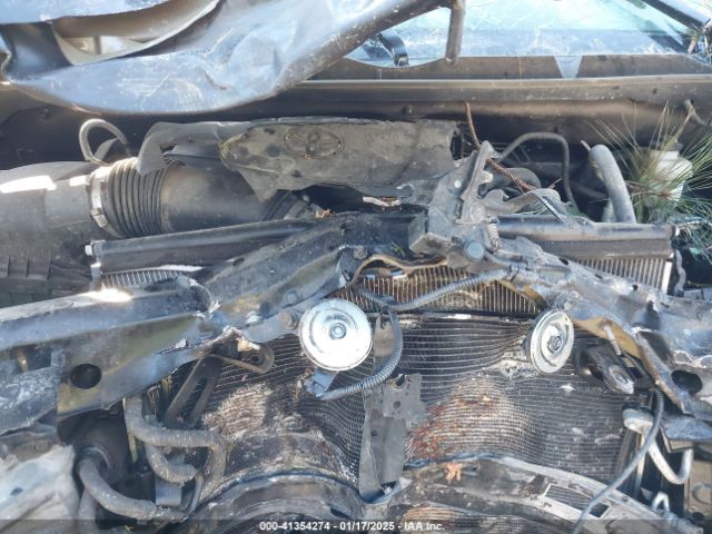 5TFDY5F16FX448993 Toyota Tundra Sr5 5.7l V8