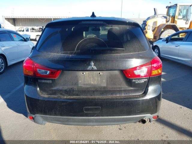 JA4AP3AU4HZ042174 Mitsubishi Outlander Sport 2.0 Es/2.0 Le