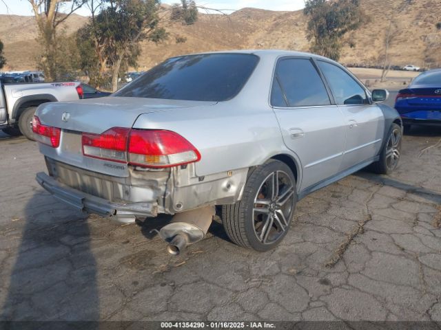 2001 HONDA ACCORD SDN 1HGCG164X1A021802 Photo 3