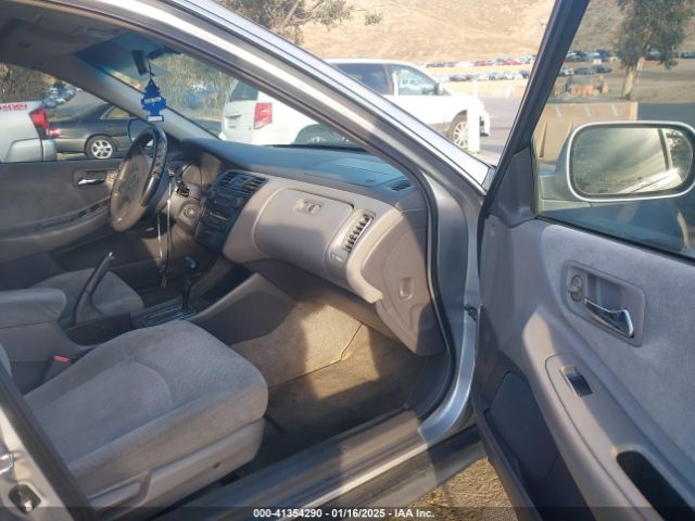 2001 HONDA ACCORD SDN 1HGCG164X1A021802 Photo 4