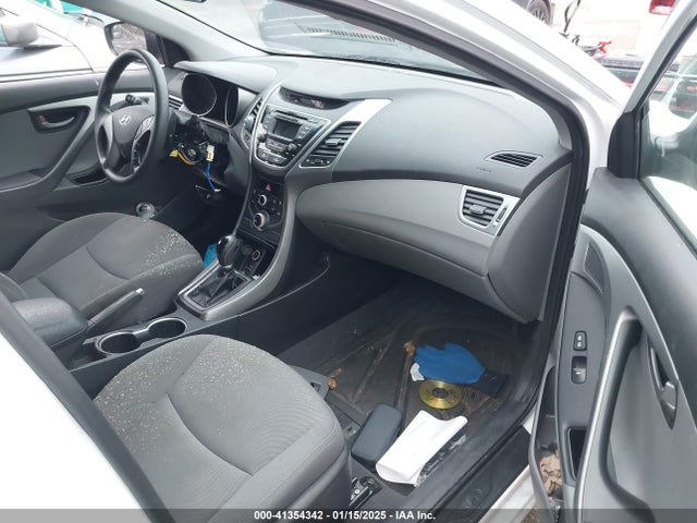 Hyundai ELANTRA SE 2015 5NPDH4AEXFH553438 Image 5