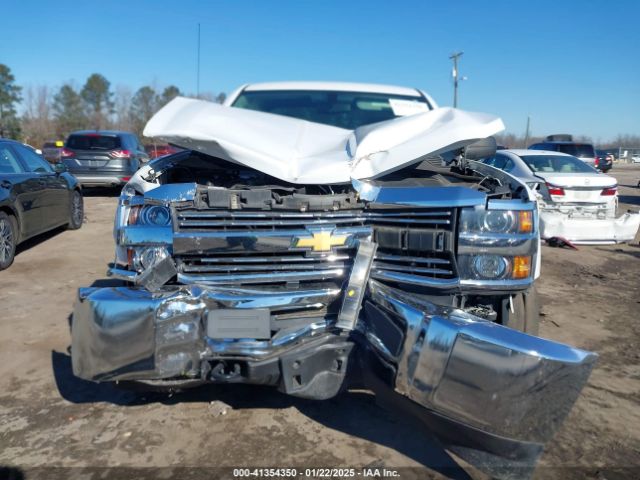 1GC2KUEG0JZ297669 Chevrolet Silverado 2500hd Wt