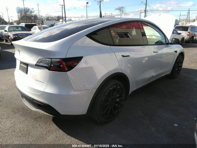2023 TESLA MODEL Y 7SAYGDEE1PA059922 Photo 3