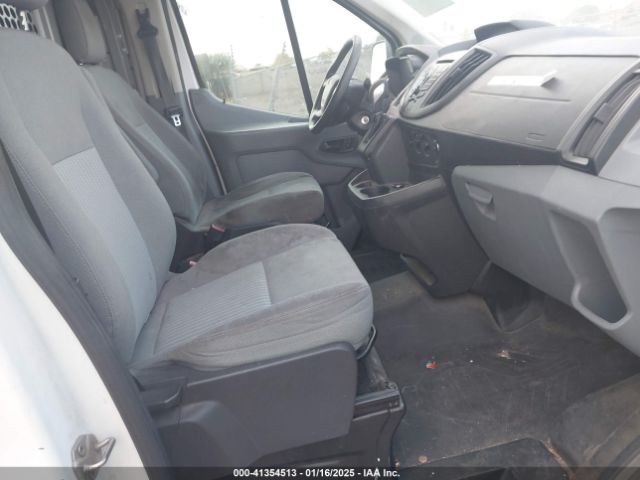 1FTYE1ZM1FKA27222 Ford Transit-150