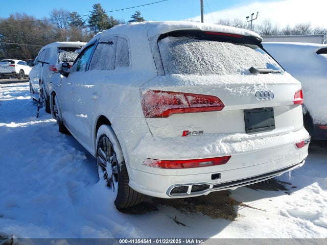 2018 AUDI SQ5 WA1C4AFY1J2152258 Photo 2