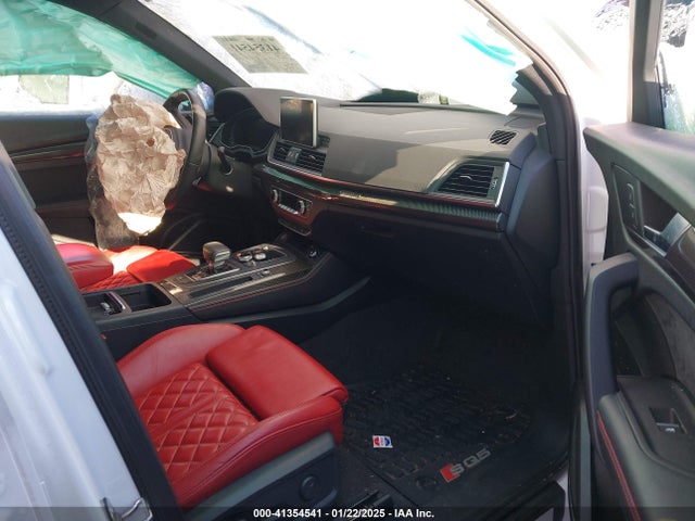 2018 AUDI SQ5 WA1C4AFY1J2152258 Photo 4