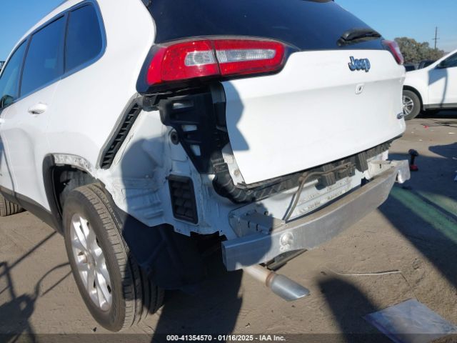 1C4PJLCB4FW548485 Jeep Cherokee Latitude