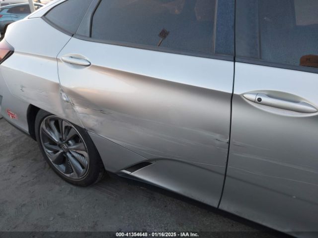 JHMZC5F15JC018312 Honda CLARITY PLUG-IN HYBRID