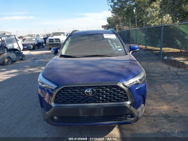 Toyota Corolla Cross Xle 2023 7MUEAAAG8PV053496 Image 12
