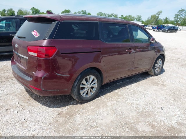 KIA SEDONA LX 2016 KNDMB5C10G6121308 Image 4