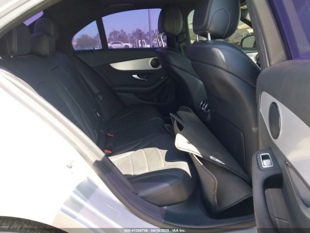 W1KWF8DB8MR632402 Mercedes-Benz C 300 Sedan