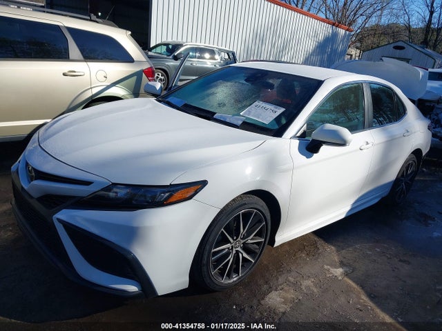 Toyota CAMRY SE 2024 4T1G11AK5RU243385 Image 2