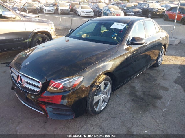WDDZF4KB3JA461223 Mercedes-Benz E 300 4matic