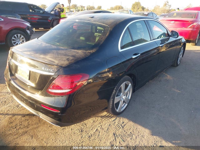 WDDZF4KB3JA461223 Mercedes-Benz E 300 4matic