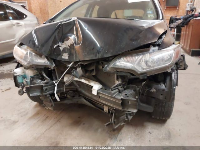 JHMGK5H56HS018975 Honda FIT LX
