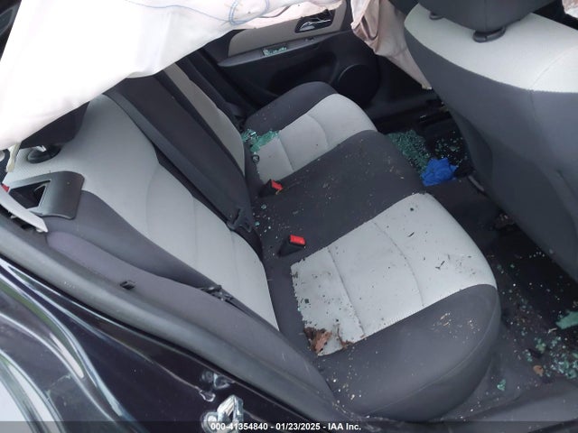 Chevrolet Cruze Ls Auto 2015 1G1PA5SG0F7205524 Image 8