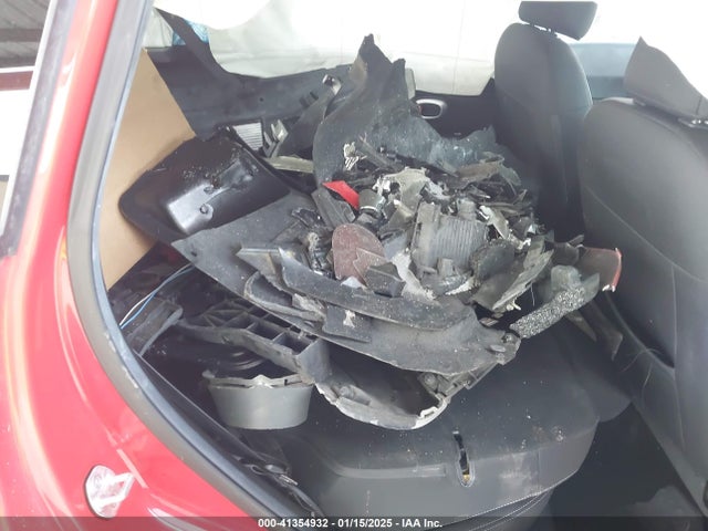 KIA SOUL + 2017 KNDJP3A58H7459226 Image 8