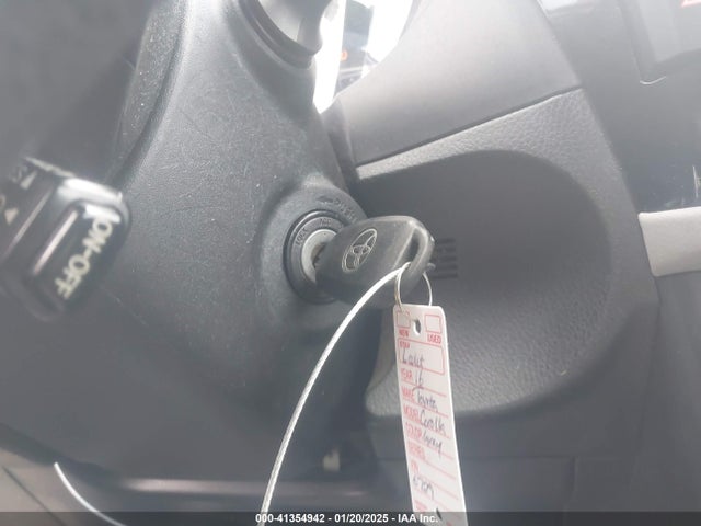 Toyota COROLLA LE 2016 5YFBURHE9GP427386 Image 11