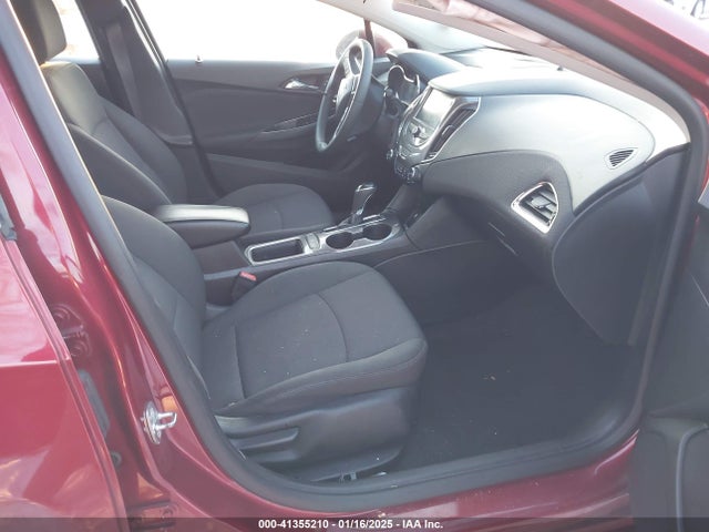 1G1BE5SM5H7189957 Chevrolet Cruze Lt Auto