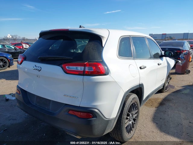 1C4PJLAS4GW329417 Jeep Cherokee Sport