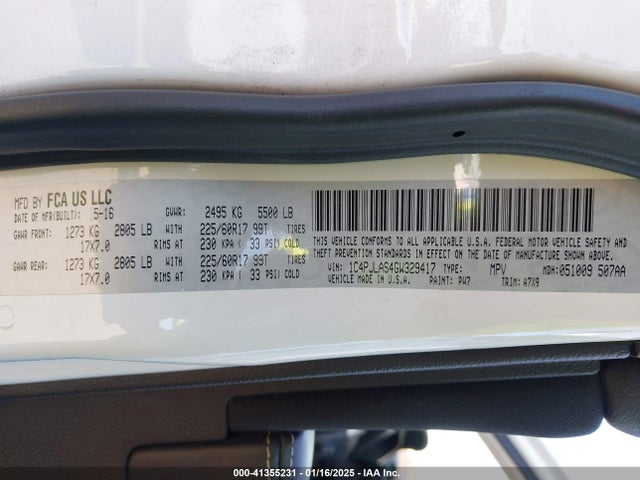 1C4PJLAS4GW329417 Jeep Cherokee Sport