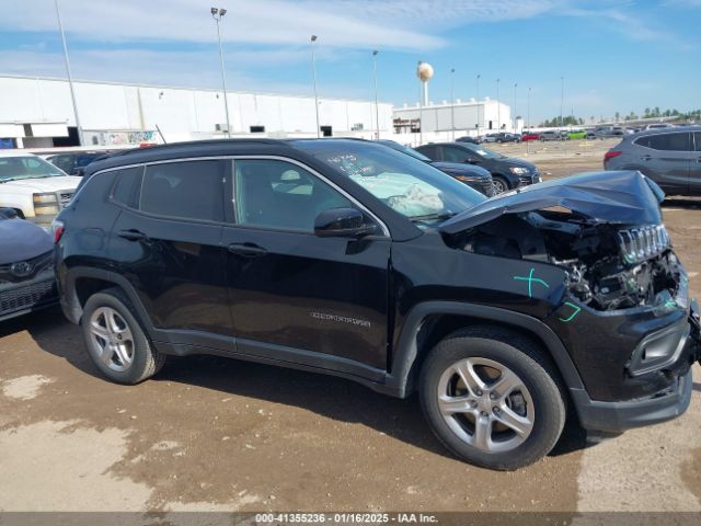 3C4NJDBNXRT603833 Jeep Compass Latitude 4x4