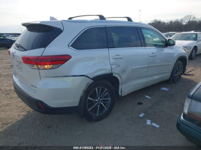 5TDJZRFH2JS891838 Toyota Highlander Xle