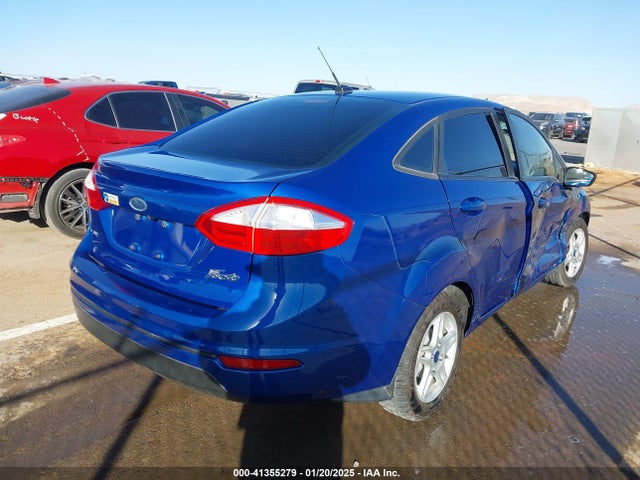 Ford FIESTA SE 2018 3FADP4BJ2JM124737 Image 4