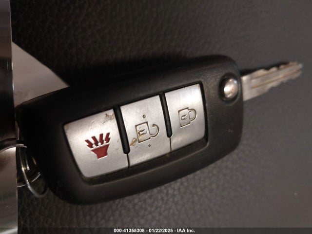 Nissan ROGUE S 2017 KNMAT2MT2HP590796 Image 11