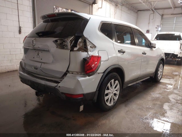 Nissan ROGUE S 2017 KNMAT2MT2HP590796 Image 4