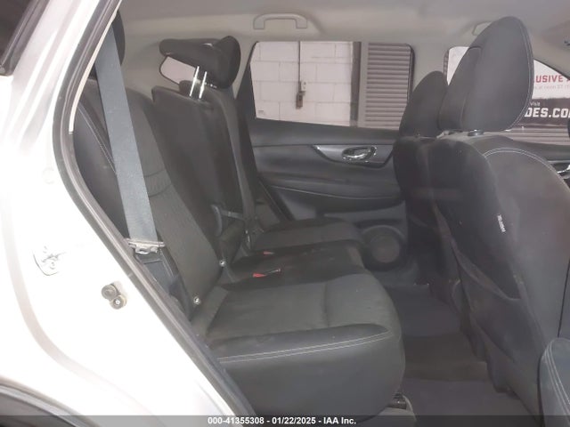 Nissan ROGUE S 2017 KNMAT2MT2HP590796 Image 8