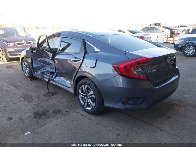 Honda Civic Lx 2018 2HGFC2F54JH601975 Image 3