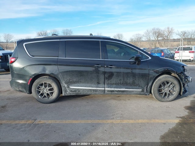 Chrysler Pacifica 2020 2C4RC1BGXLR124947 Image 13