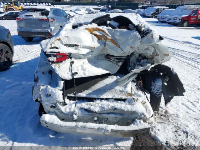 19XZE4F99NE017352 Honda Insight Touring