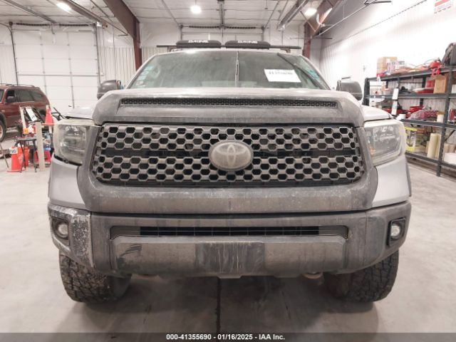 5TFDY5F19JX688080 Toyota Tundra Sr5 5.7l V8