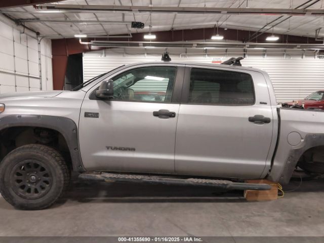 5TFDY5F19JX688080 Toyota Tundra Sr5 5.7l V8