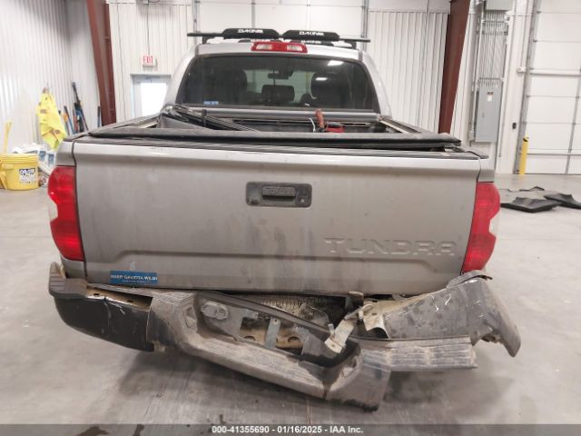 5TFDY5F19JX688080 Toyota Tundra Sr5 5.7l V8