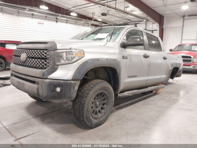 5TFDY5F19JX688080 Toyota Tundra Sr5 5.7l V8