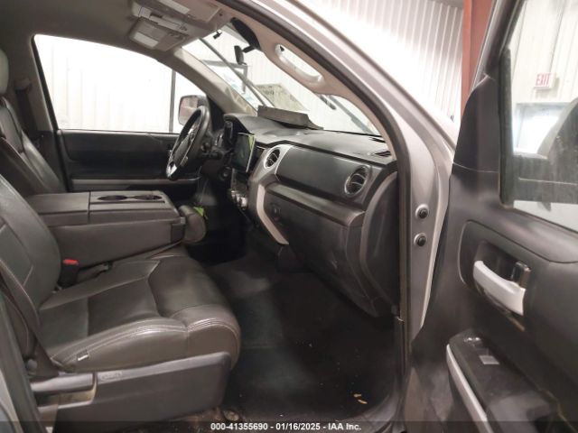 5TFDY5F19JX688080 Toyota Tundra Sr5 5.7l V8