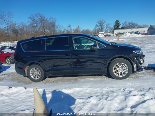 Chrysler Pacifica Touring L 2024 2C4RC1BG1RR145212 Image 14