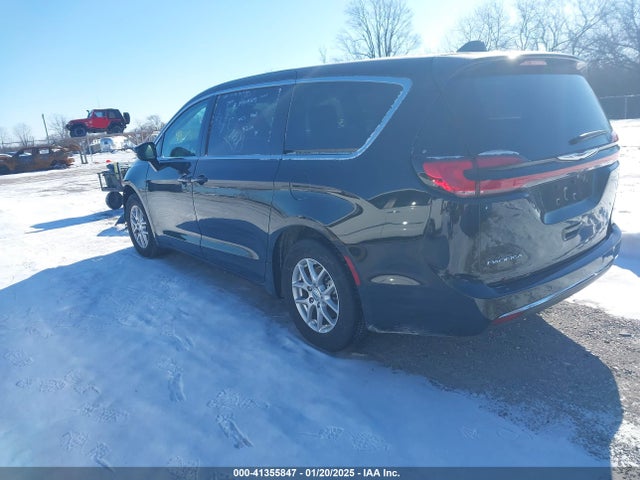 Chrysler Pacifica Touring L 2024 2C4RC1BG1RR145212 Image 3