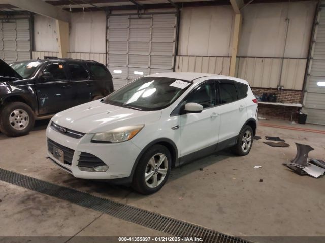 1FMCU0GX4EUC01254 Ford ESCAPE SE