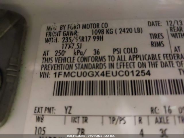 1FMCU0GX4EUC01254 Ford ESCAPE SE