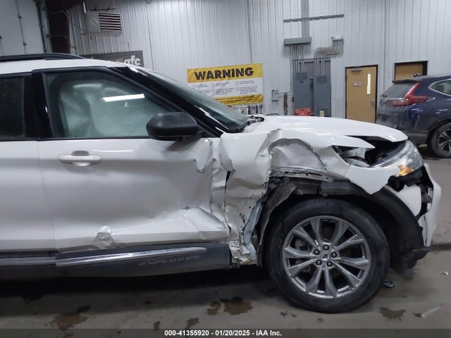 Ford EXPLORER XLT 2020 1FMSK8DH6LGA81806 Image 6