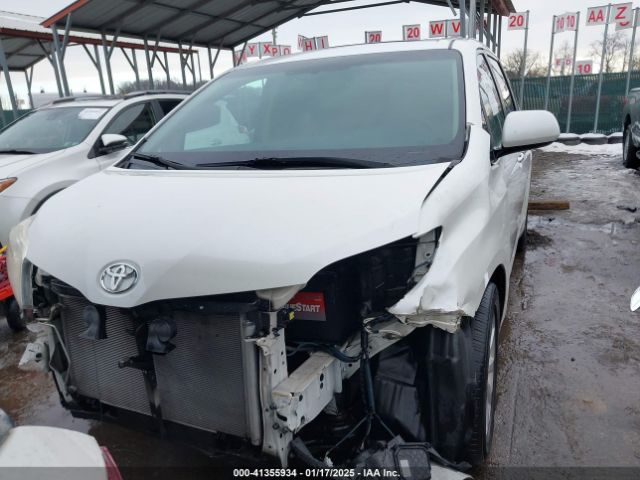 5TDDK3DC9FS115784 Toyota Sienna Xle/limited