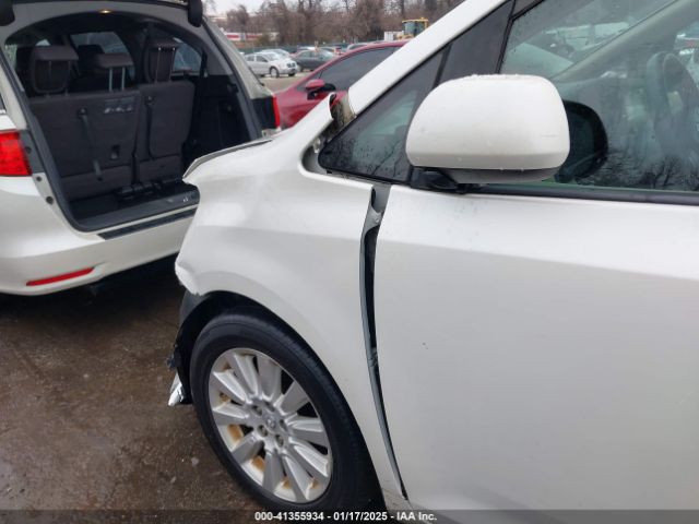 5TDDK3DC9FS115784 Toyota Sienna Xle/limited