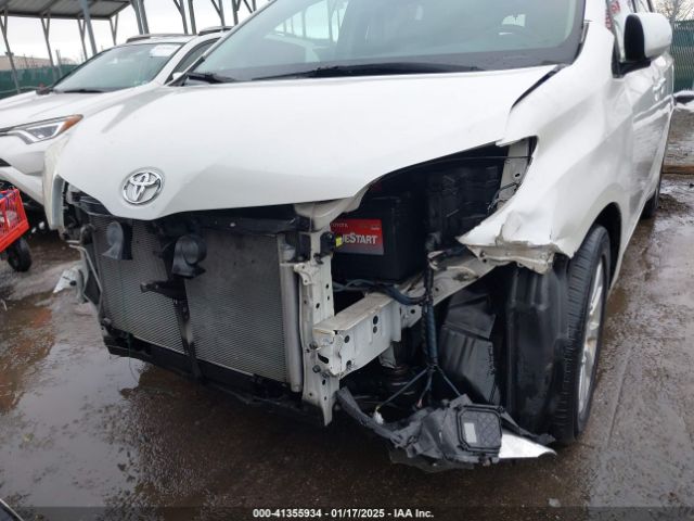 5TDDK3DC9FS115784 Toyota Sienna Xle/limited